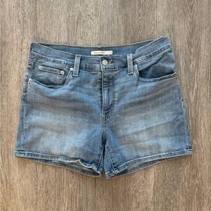 Levi's Classic Blue Jean Shorts | mid length